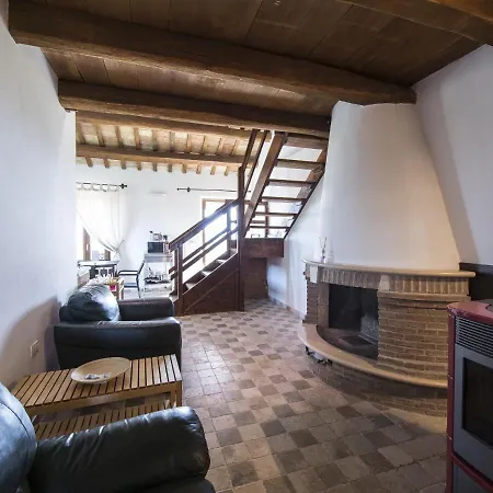 Appartamento Enticing Apartment in Ascoli Piceno with Sauna